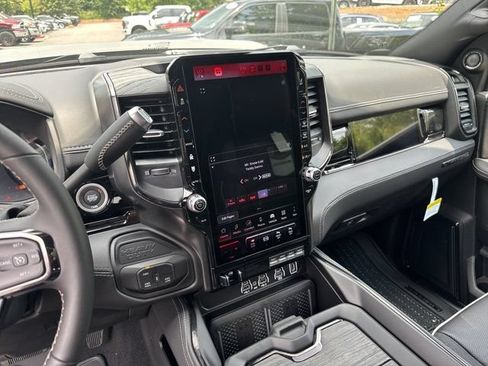 New 2026 RAM 3500 Limited AWD/4WD image 25
