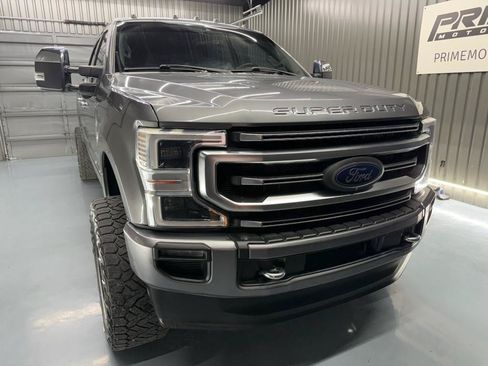 Used 2022 Ford F350 Platinum w/ FX4 Off-Road Package AWD/4WD image 10