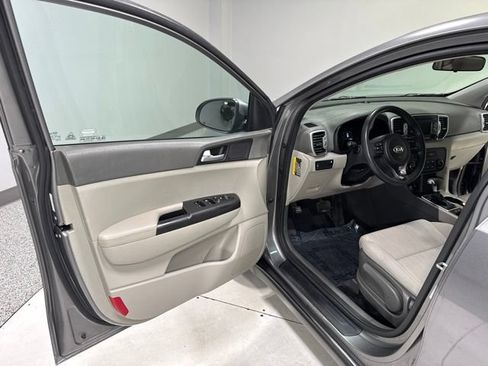 Used 2017 Kia Sportage LX FWD image 7