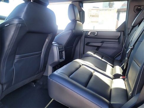 New 2025 Ford Bronco Outer Banks w/ Sasquatch Package image 5