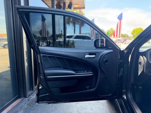 Used 2022 Dodge Charger Scat Pack RWD image 31