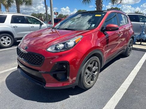 Used 2022 Kia Sportage Nightfall Edition FWD image 3