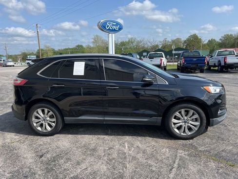 Used 2019 Ford Edge Titanium AWD/4WD image 4