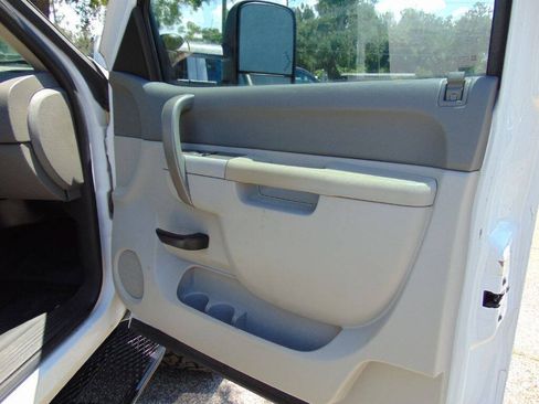 Used 2013 Chevrolet Silverado 3500 W/T w/ Snow Plow Prep Package AWD/4WD image 24