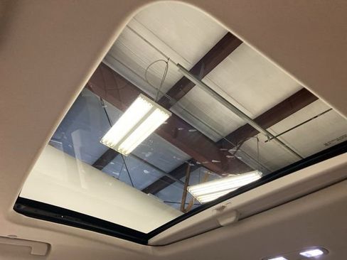 Certified 2023 Buick Enclave Essence w/ Experience Buick Package image 18