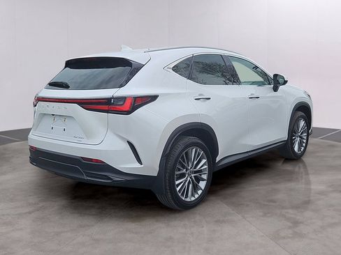 Used 2024 Lexus NX 350 AWD w/ Vision Package image 4