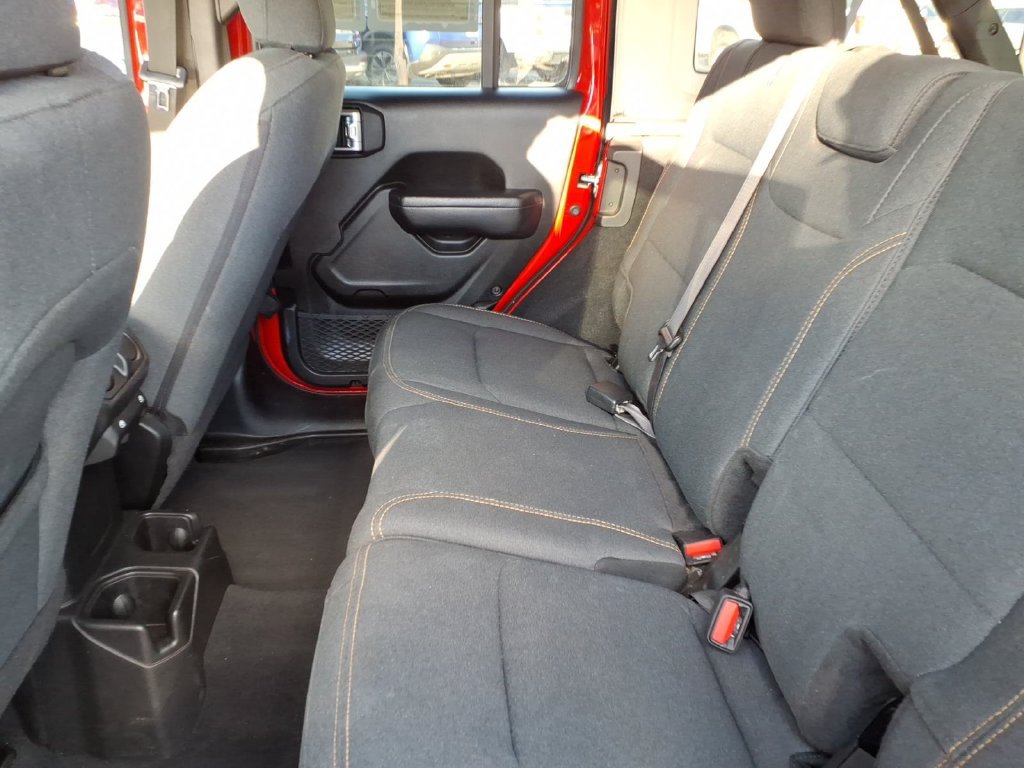 Used 2025 Jeep Wrangler Unlimited Sport AWD/4WD image 10