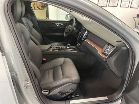 Certified 2025 Volvo V60 B5 Cross Country Plus image 14