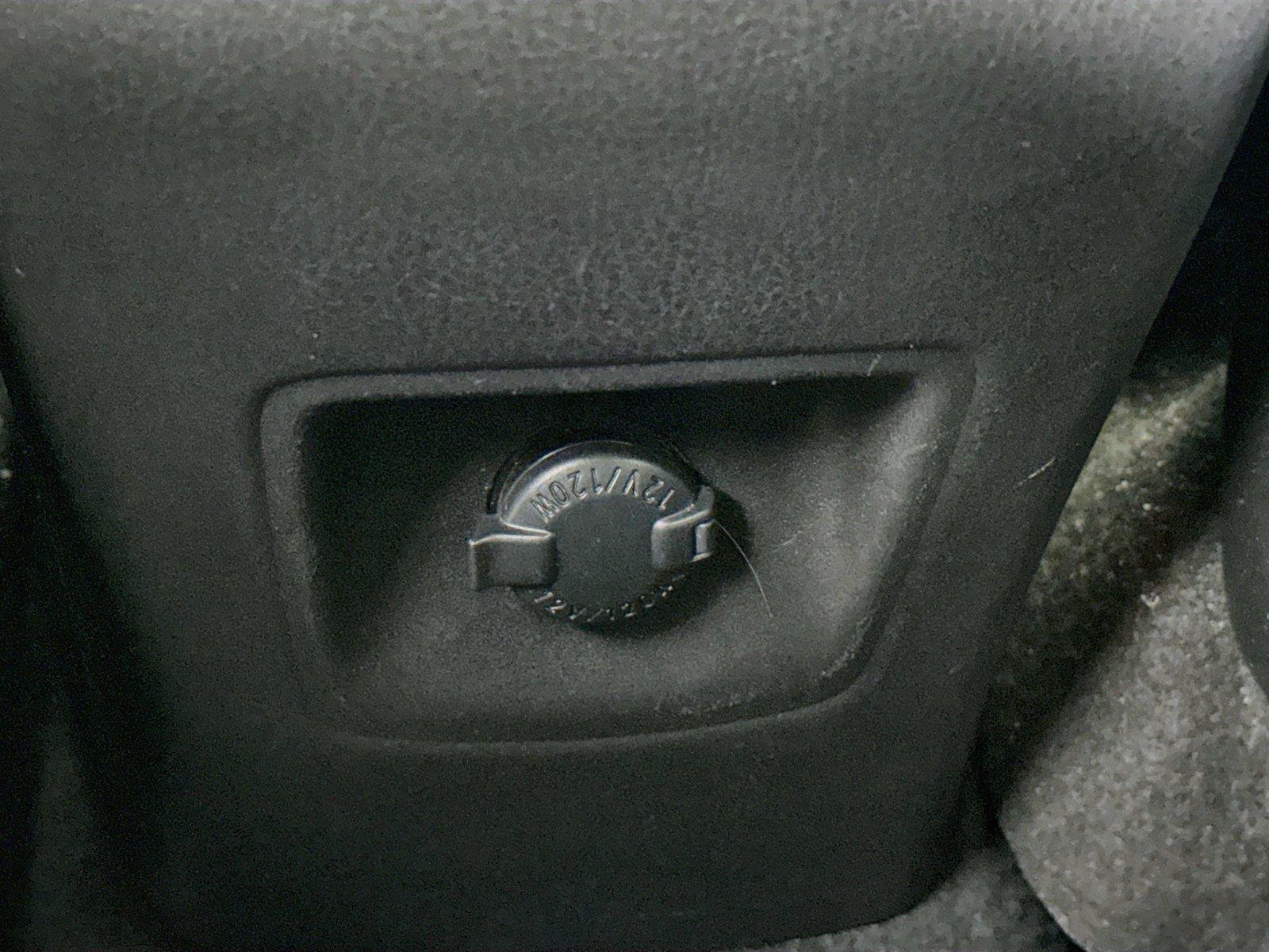 Used 2018 Toyota RAV4 XLE FWD image 35
