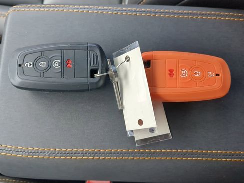 Certified 2024 Ford Bronco Badlands image 27