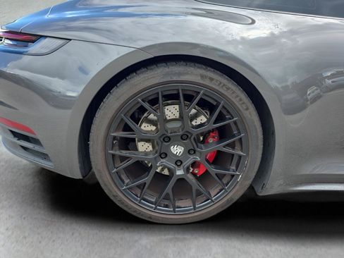 Used 2023 Porsche 911 Carrera 4S image 19