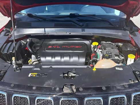 Used 2017 Jeep Compass Latitude w/ Cold Weather Group AWD/4WD image 10
