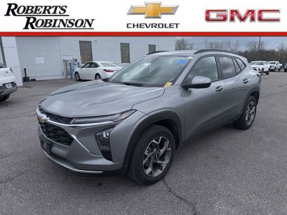 Used 2025 Chevrolet Trax LT w/ LT Convenience Package