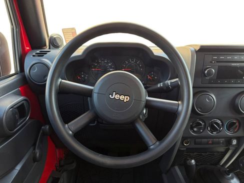 Used 2009 Jeep Wrangler Unlimited X w/ Trailer Tow Group AWD/4WD image 13