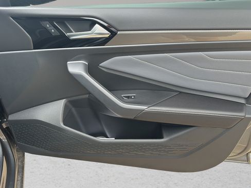 New 2026 Volkswagen Jetta SEL FWD image 10