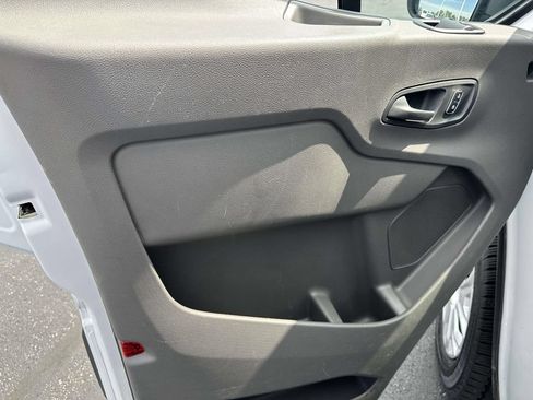 Used 2025 Ford Transit 250 Low Roof w/ Exterior Upgrade Package RWD image 9
