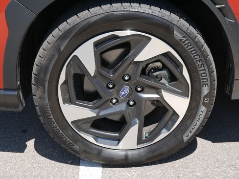 Used 2024 Subaru Crosstrek 2.5i Limited AWD/4WD image 15
