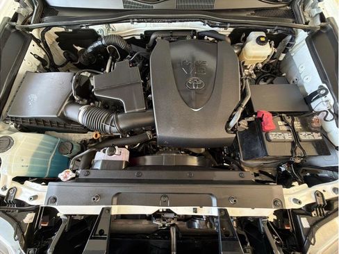 Used 2020 Toyota Tacoma TRD Off-Road image 29