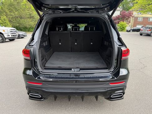 Used 2021 Mercedes-Benz GLB 250 4MATIC image 5