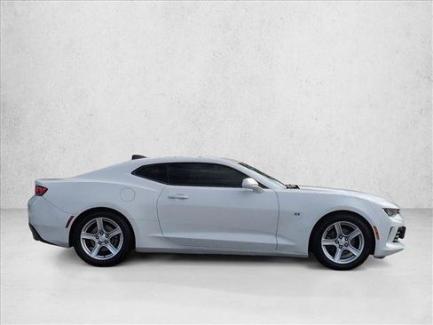 Used 2018 Chevrolet Camaro LT w/ Technology Package image 4