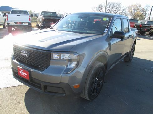 Used 2025 Ford Maverick XLT w/ Equipment Group 301A image 11