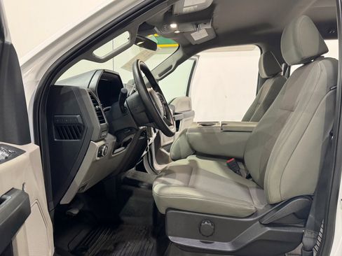 Used 2022 Ford F350 XL w/ Power Equipment Group image 12