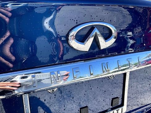 Used 2018 INFINITI Q50 Red Sport 400 w/ Sensory Package (Sport) RWD image 7