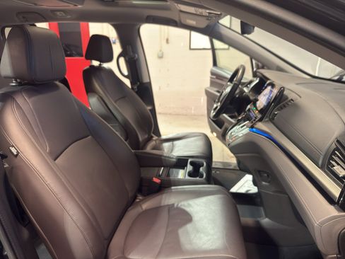 Used 2018 Honda Odyssey Elite image 21