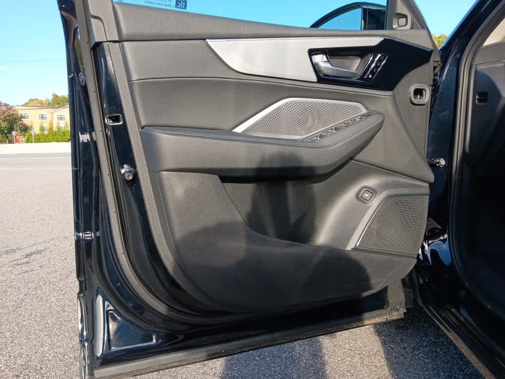 Used 2026 Acura MDX SH-AWD image 37