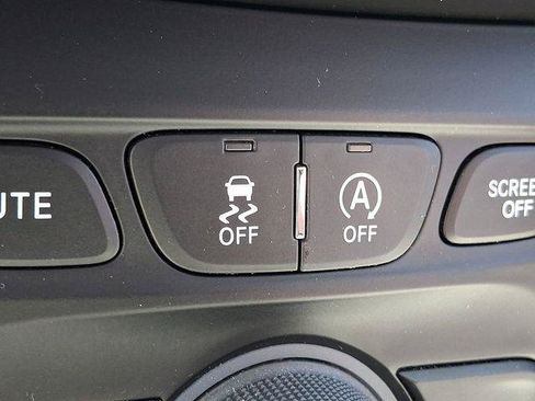 Certified 2020 Jeep Cherokee Limited AWD/4WD image 27