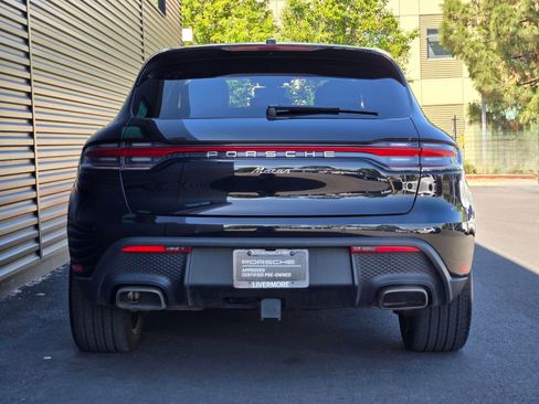 Certified 2025 Porsche Macan AWD/4WD image 6