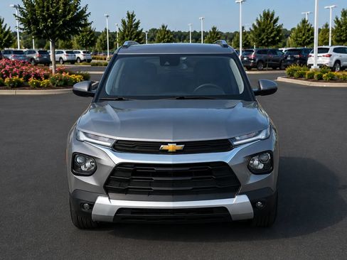 Used 2022 Chevrolet TrailBlazer LT w/ Convenience Package FWD image 8