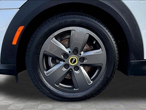Used 2024 MINI Cooper SE FWD image 32