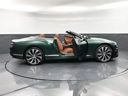 New 2026 Bentley Continental GTC image 36
