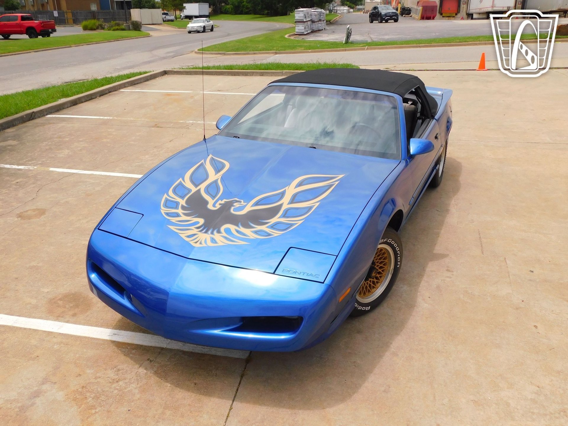 Used 1991 Pontiac Firebird Convertible RWD image 2