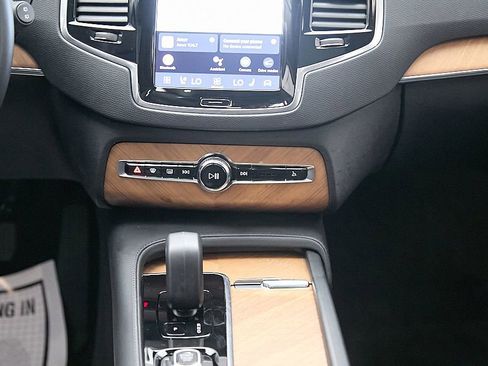 Certified 2023 Volvo XC90 B6 Plus AWD/4WD image 29