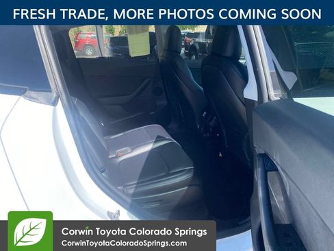 Used 2021 Tesla Model Y Long Range AWD/4WD image 10