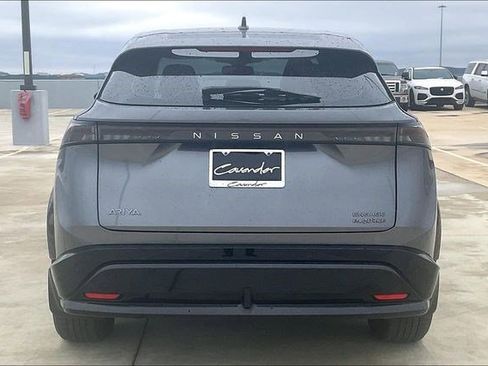 Used 2023 Nissan Ariya AWD image 4