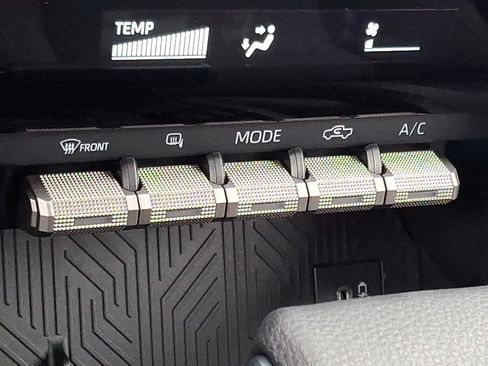 Used 2025 Toyota Tacoma SR image 24