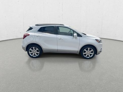 Used 2019 Buick Encore Essence w/ Experience Buick Package FWD image 32
