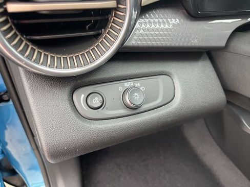 New 2026 Chevrolet Trax ACTIV w/ Driver Confidence Package image 15