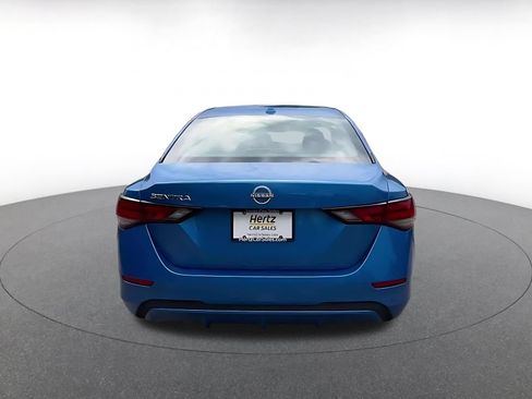 Used 2025 Nissan Sentra SV FWD image 10