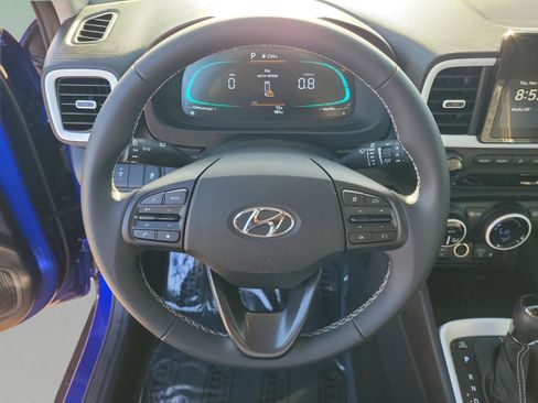 Certified 2024 Hyundai Venue Limited image 17