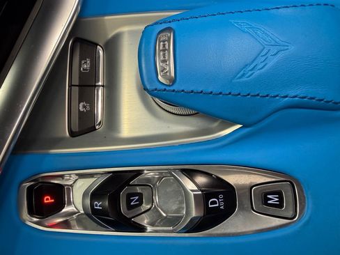 Used 2022 Chevrolet Corvette Stingray Premium Conv w/ Z51 Performance Package RWD image 19