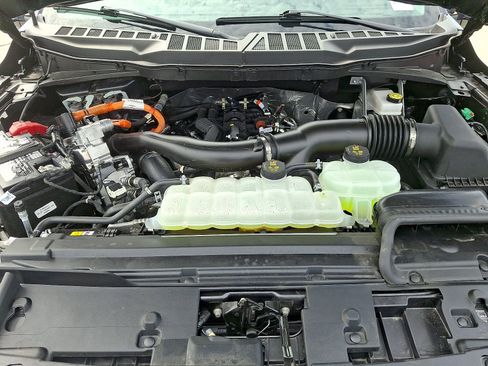Certified 2025 Ford F150 Lariat w/ Equipment Group 501A Mid AWD/4WD image 28