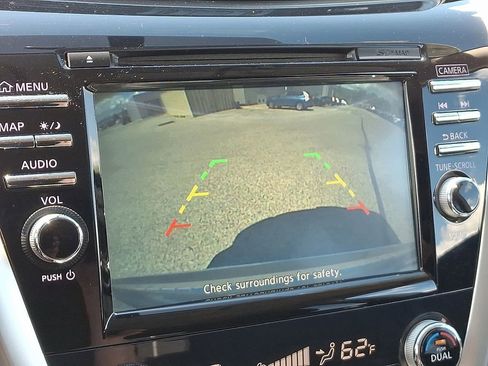 Used 2018 Nissan Murano S AWD/4WD image 18