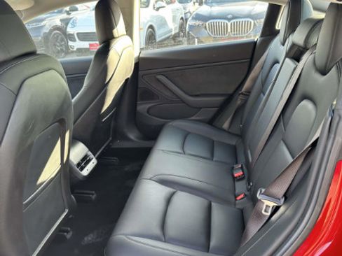 Used 2018 Tesla Model 3 Long Range AWD/4WD image 4