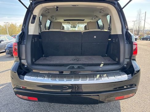 Used 2024 INFINITI QX80 Premium Select w/ Cargo Package AWD/4WD image 4