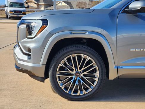 New 2026 GMC Terrain Denali AWD/4WD image 9