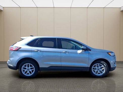 Used 2022 Ford Edge SEL AWD/4WD image 7